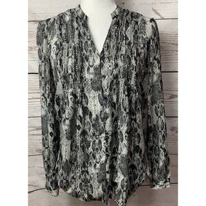 EUC Jones New York Signature Snakeskin Blouse